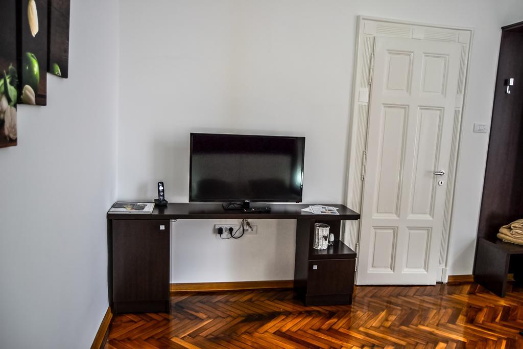 Modena Apartments Novi Sad Habitación foto