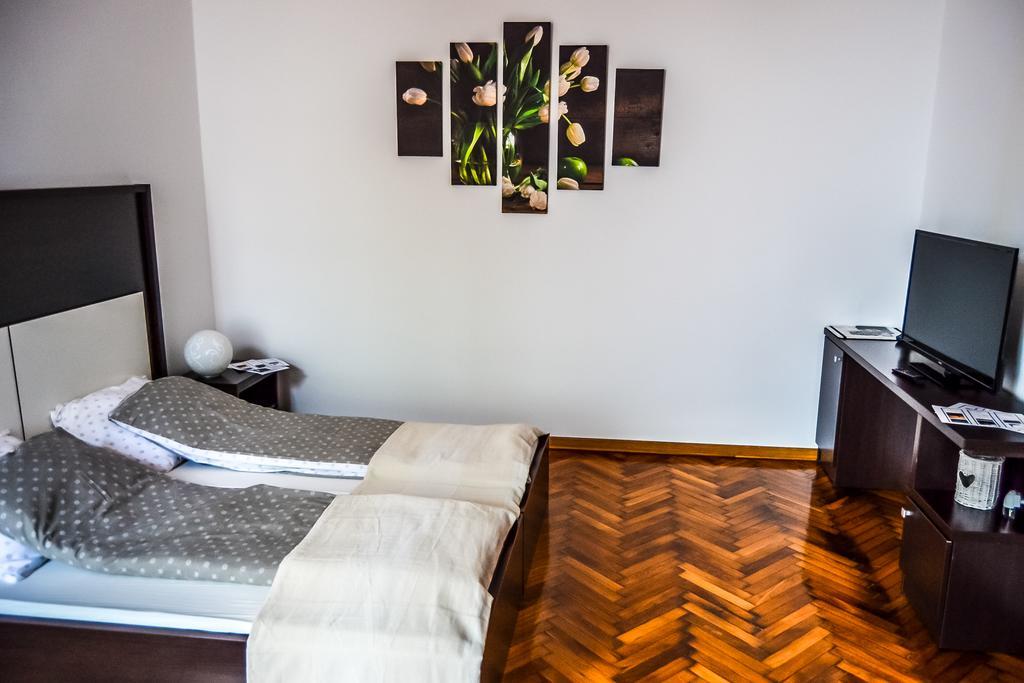 Modena Apartments Novi Sad Habitación foto
